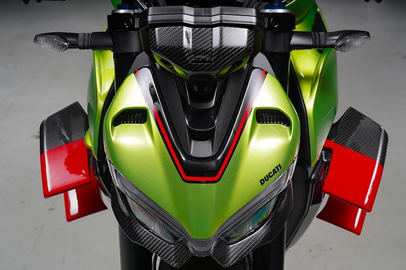 Ducati Streetfighter V4S Lamborghini STO nr.051/630 19 of 30