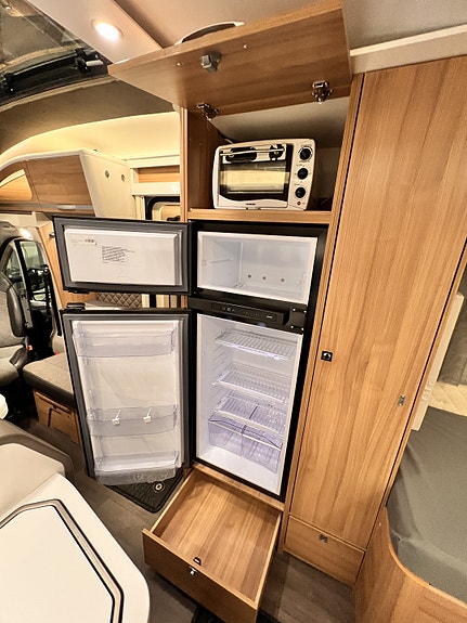 Adria CORAL 670SLT 27 of 30