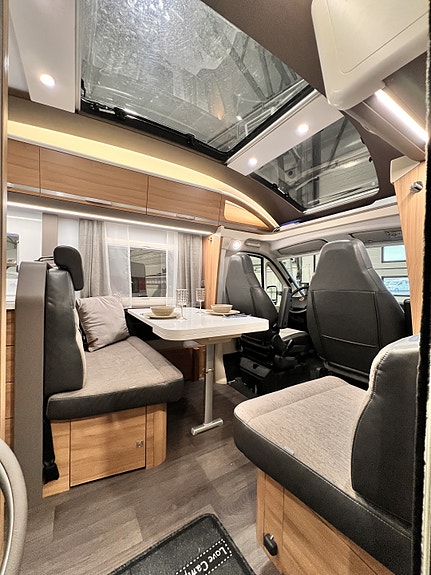 Adria CORAL 670SLT 17 of 30