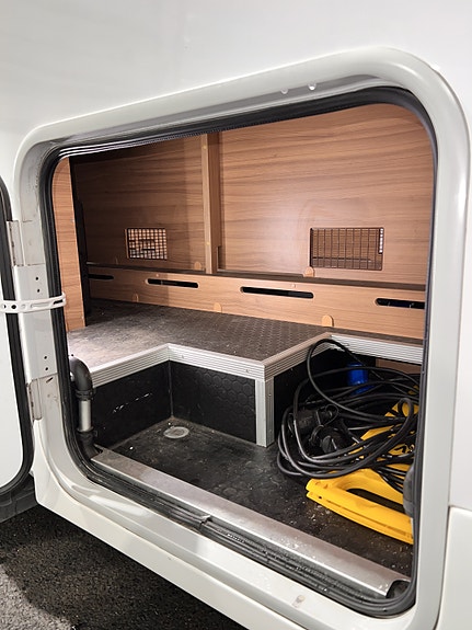 Adria CORAL 670SLT 10 of 30