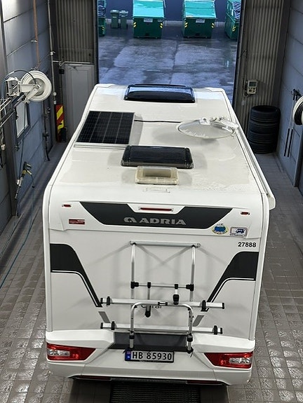 Adria CORAL 670SLT 7 of 30