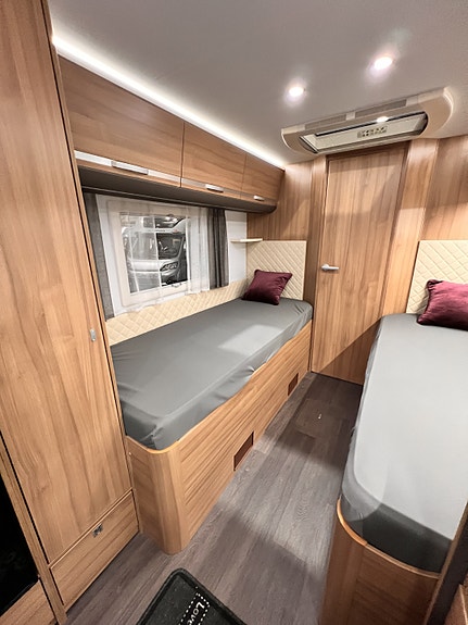 Adria CORAL 670SLT 30 of 30