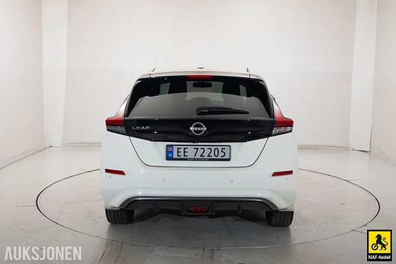 Nissan Leaf 5 of 30