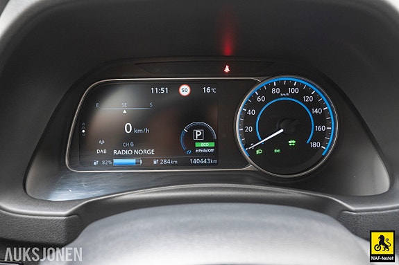 Nissan Leaf 27 of 30