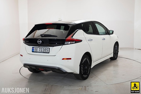 Nissan Leaf 4 of 30