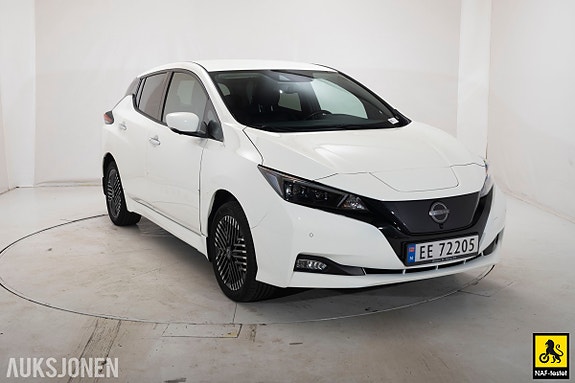 Nissan Leaf 3 of 30