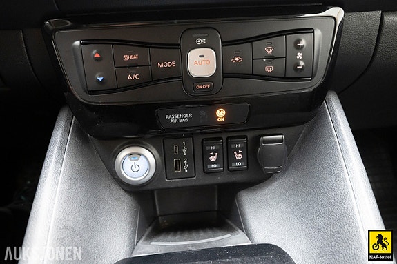 Nissan Leaf 18 of 30