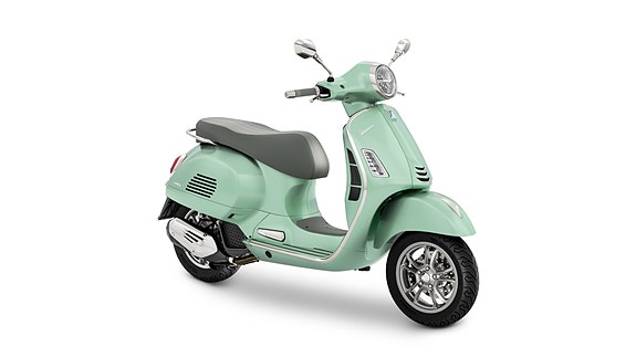 Vespa GTS 310 PÅ LAGER! 2 of 13