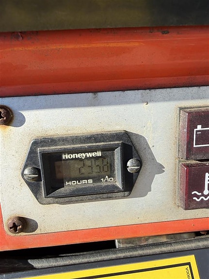 Kubota KC110HR-4 8 of 8