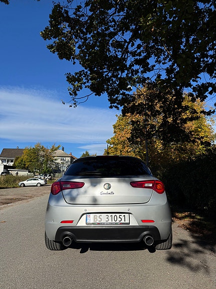 Alfa Romeo Giulietta 25 of 30