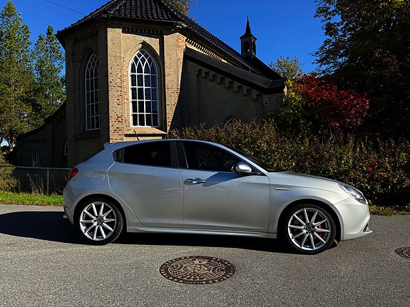 Alfa Romeo Giulietta 28 of 30