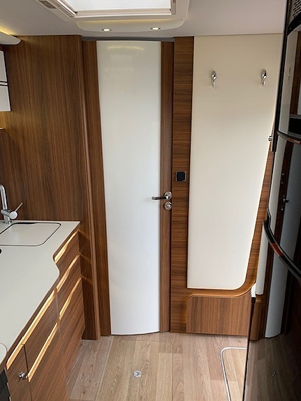 Le Voyageur 7,8 LU Premium 9-G 30 of 30