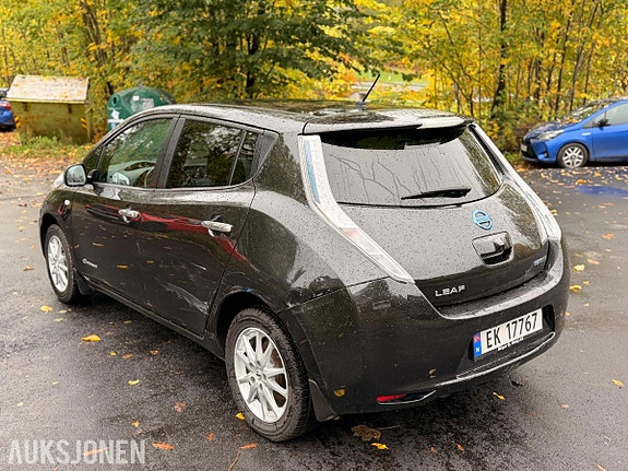 Nissan Leaf 8 of 30