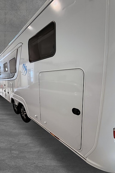 Knaus 900 LEG Topputstyrt I Hyd. Labber I ALDE I 2 x TV 11 of 30