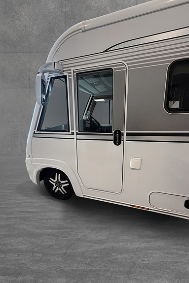 Knaus 900 LEG Topputstyrt I Hyd. Labber I ALDE I 2 x TV 10 of 30