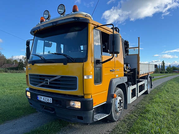 Volvo FL 250 2 of 30