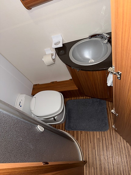 Adria Adora 563PT 19 of 29