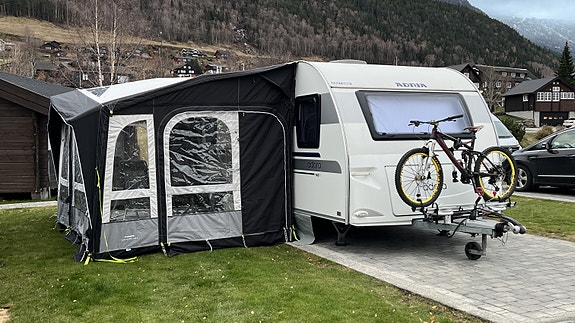 Adria Adora 563PT 2 of 29