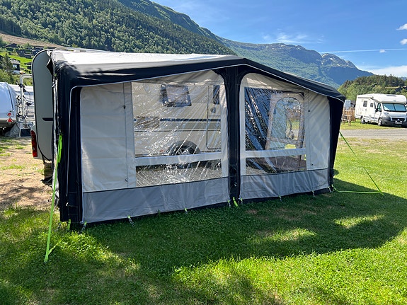 Adria Adora 563PT 10 of 29