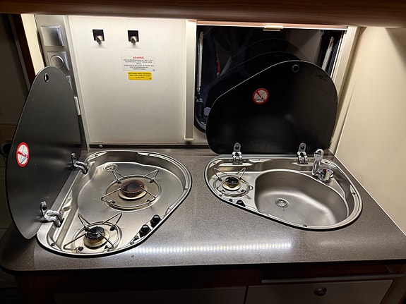 Adria Adora 563PT 12 of 29