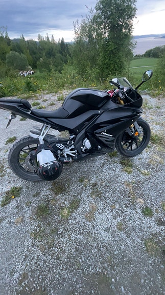 Yamaha YZF-R 125 5 of 9