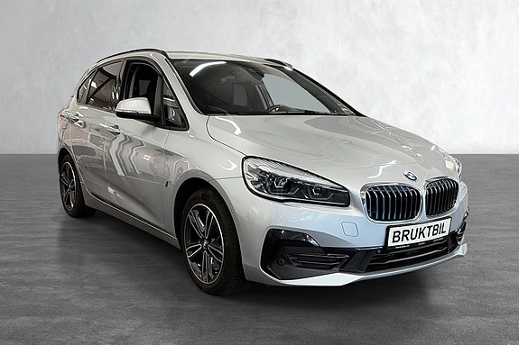 BMW 225xe 6 of 16