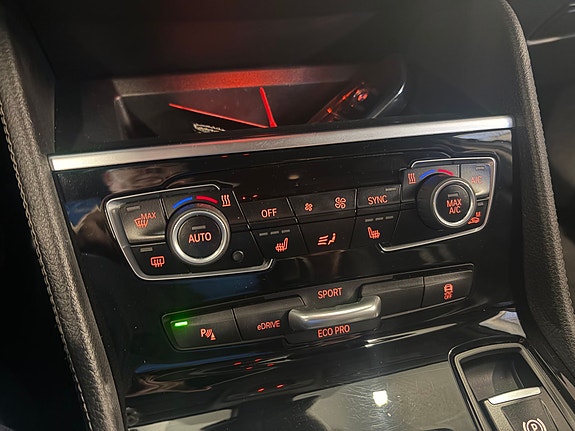 BMW 225xe 14 of 16