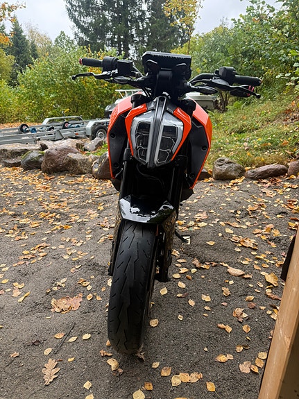 KTM 125 Duke 3 of 6