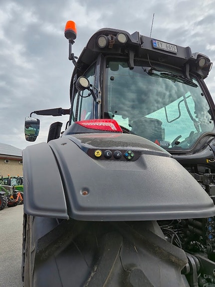 Valtra 254 Versu 16 of 22