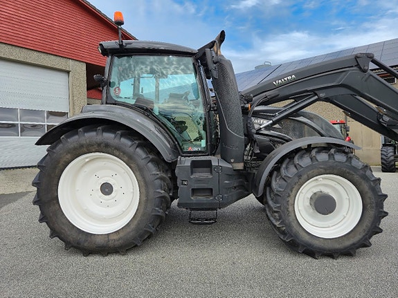 Valtra 254 Versu 8 of 22
