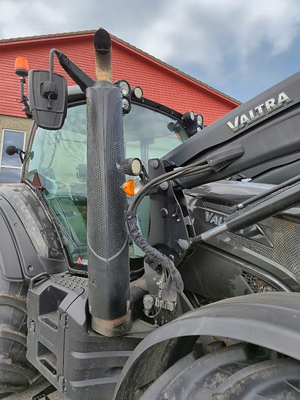 Valtra 254 Versu 9 of 22