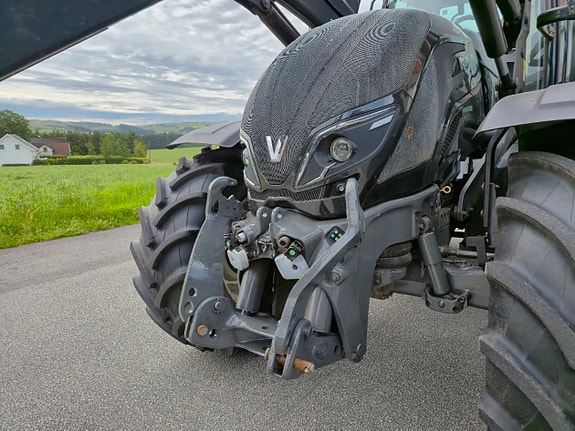 Valtra 254 Versu 4 of 22