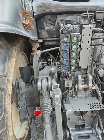 Valtra 254 Versu 15 of 22