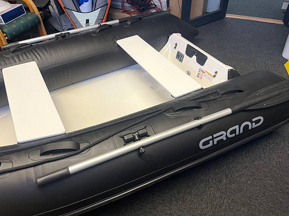 Grand Rib 300 Base 3 of 4