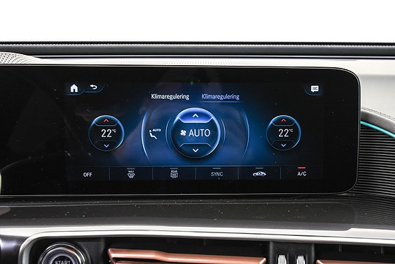 Mercedes-Benz EQC400 25 of 30