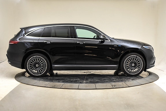 Mercedes-Benz EQC400 5 of 30