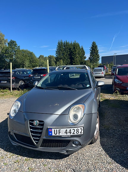 Alfa Romeo MiTo 3 of 10