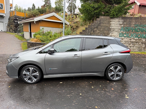 Nissan Leaf 2019 photo 2