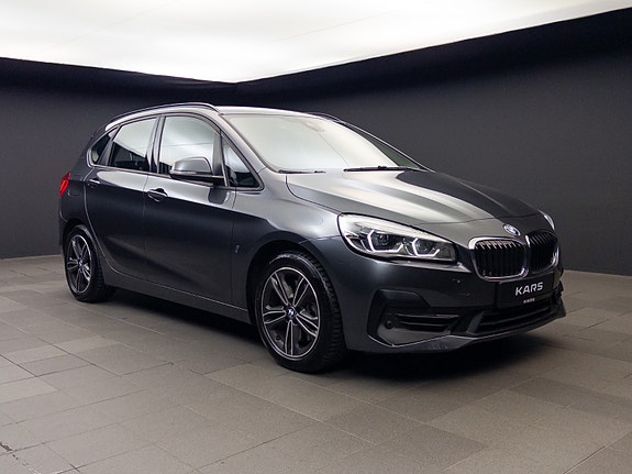 BMW 225xe 7 of 30