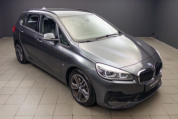 BMW 225xe 2 of 30