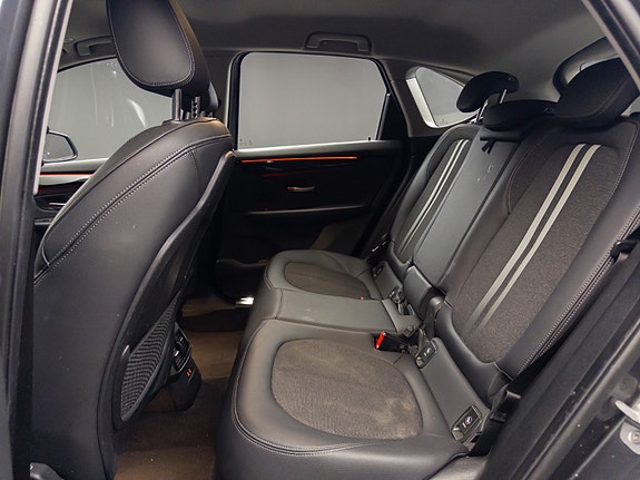 BMW 225xe 28 of 30