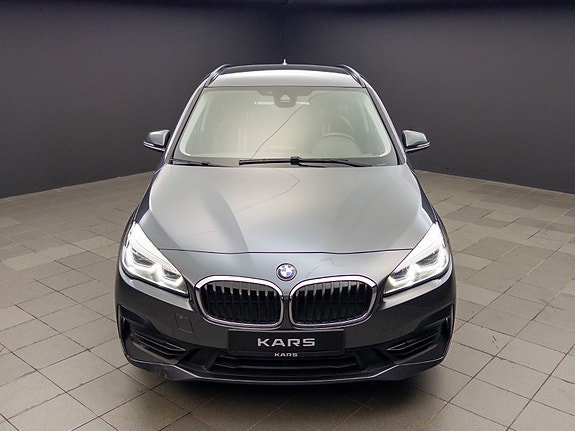BMW 225xe 4 of 30