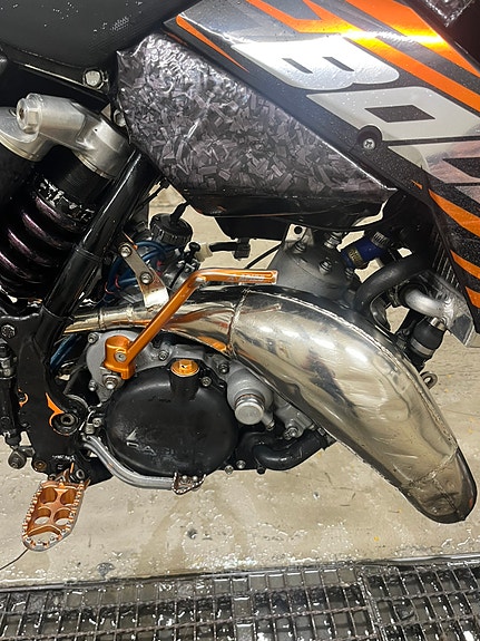 KTM 125 EXC 8 of 22
