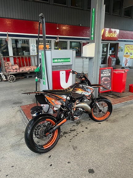 KTM 125 EXC 19 of 22