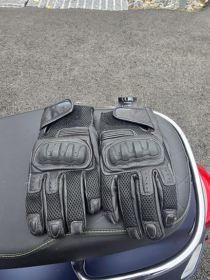 Vespa GTS 300 9 of 13