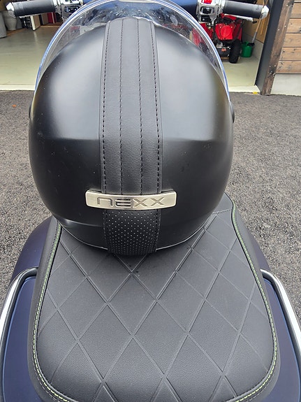 Vespa GTS 300 8 of 13