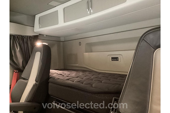Volvo FM 27 of 30