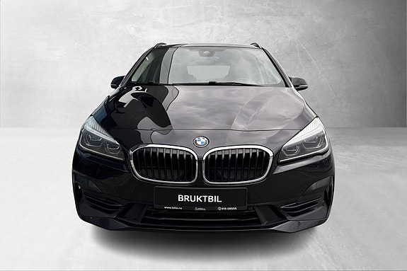 BMW 225xe 2 of 16