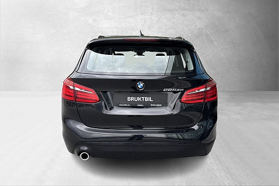 BMW 225xe 3 of 16
