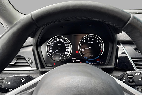 BMW 225xe 7 of 16
